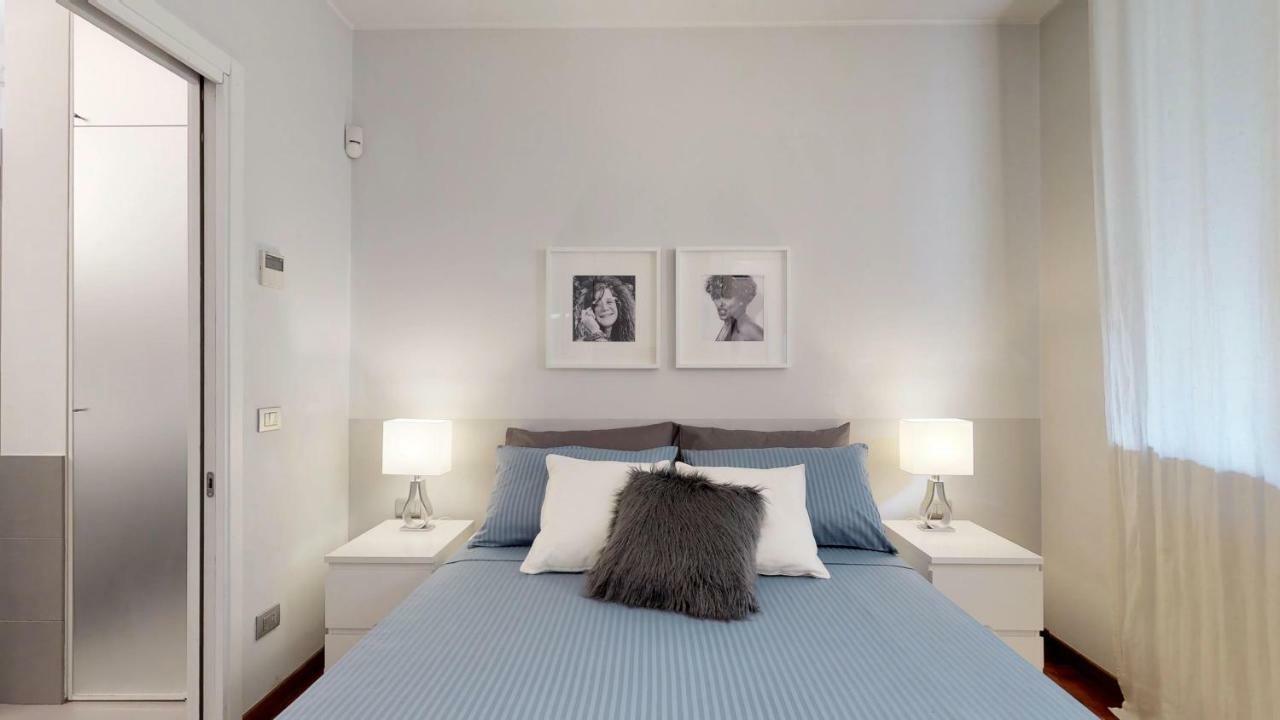 Design Apartment Near Duomo Square Milánó Kültér fotó