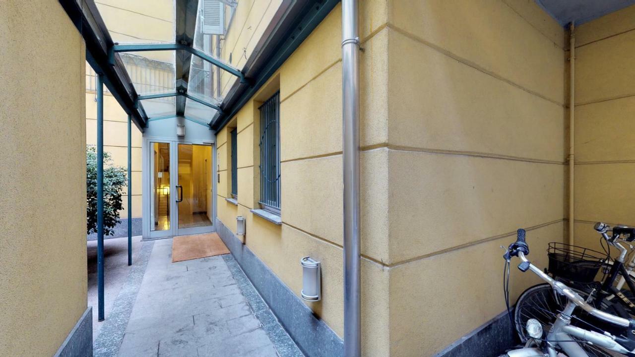Design Apartment Near Duomo Square Milánó Kültér fotó